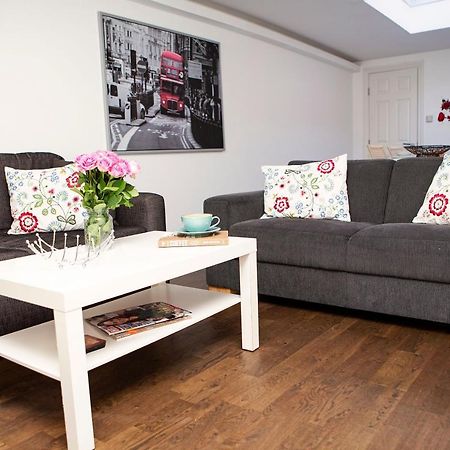 Apt 3, Trafalgar Sq Duplex, 3Rd & 4Th Floor By Indigo Flats Λονδίνο Εξωτερικό φωτογραφία