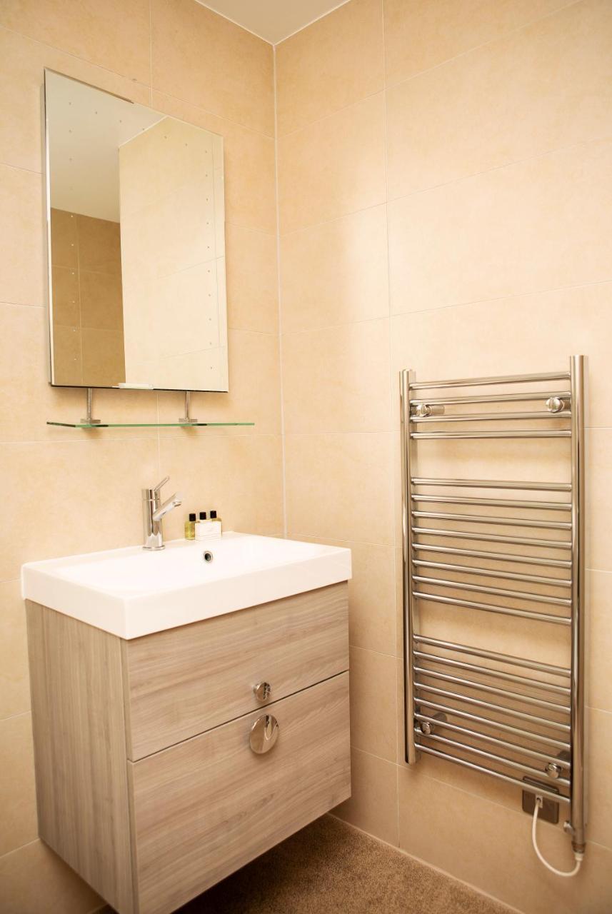Apt 3, Trafalgar Sq Duplex, 3Rd & 4Th Floor By Indigo Flats Λονδίνο Εξωτερικό φωτογραφία