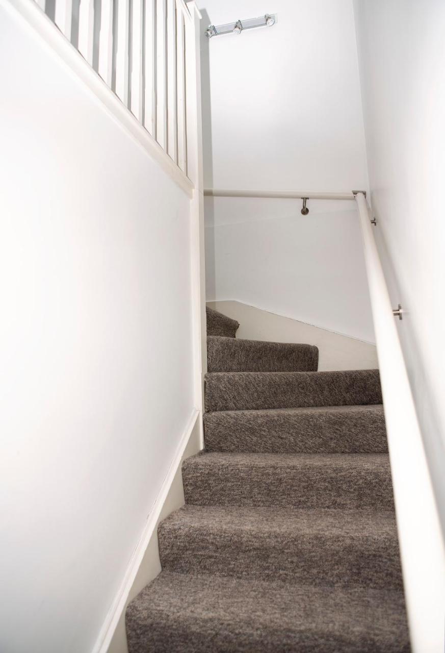 Apt 3, Trafalgar Sq Duplex, 3Rd & 4Th Floor By Indigo Flats Λονδίνο Εξωτερικό φωτογραφία