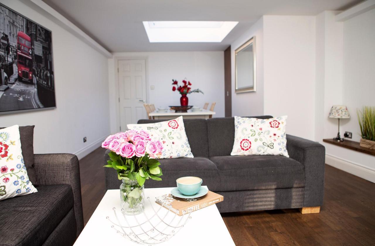 Apt 3, Trafalgar Sq Duplex, 3Rd & 4Th Floor By Indigo Flats Λονδίνο Εξωτερικό φωτογραφία