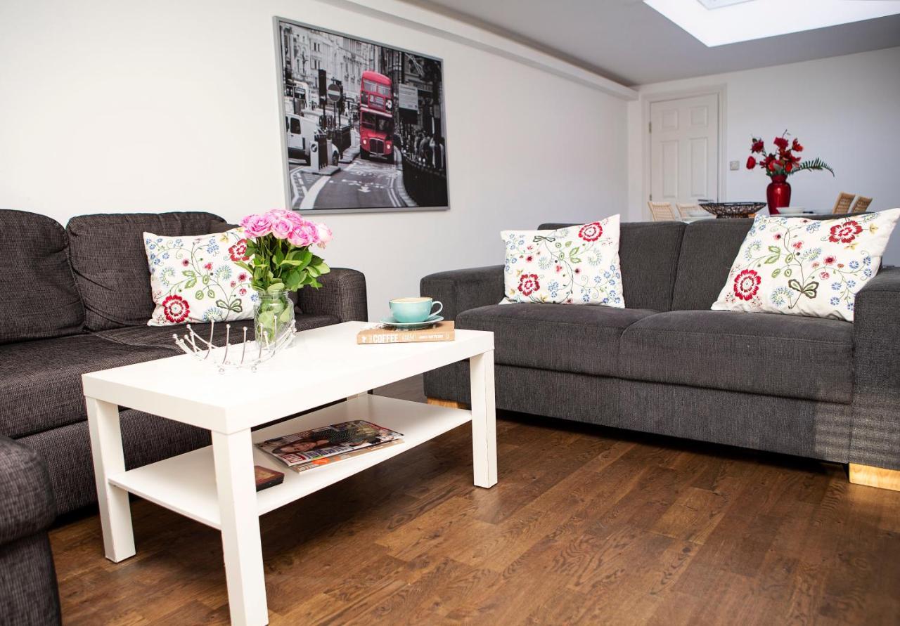 Apt 3, Trafalgar Sq Duplex, 3Rd & 4Th Floor By Indigo Flats Λονδίνο Εξωτερικό φωτογραφία